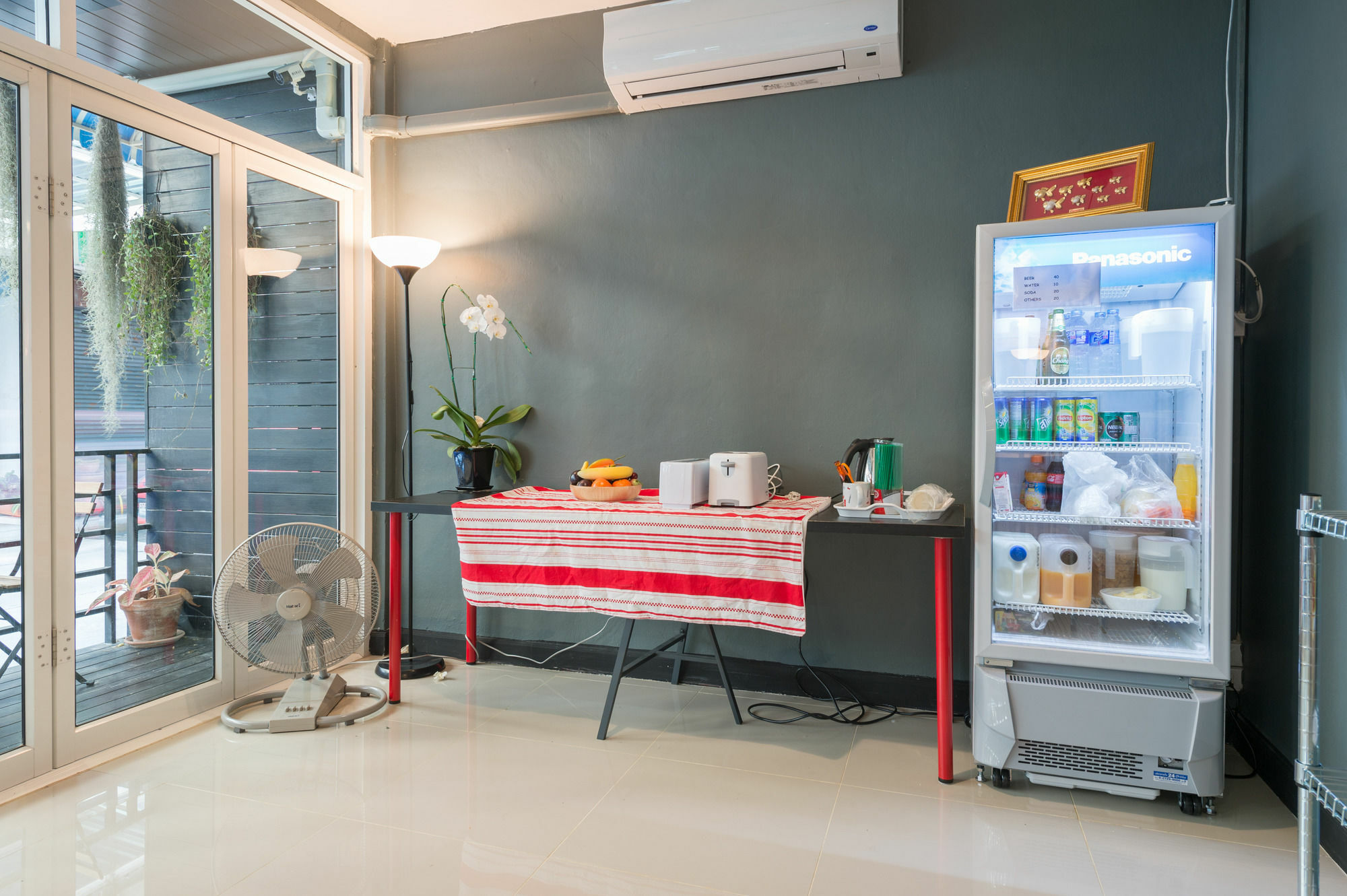 The Little Pig Sukhumvit Hotel Bangkok Exterior foto